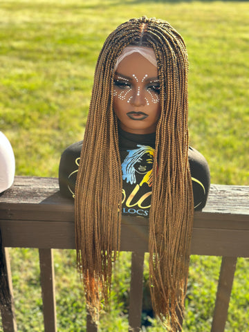 GOLDIE BOX BRAID WIG